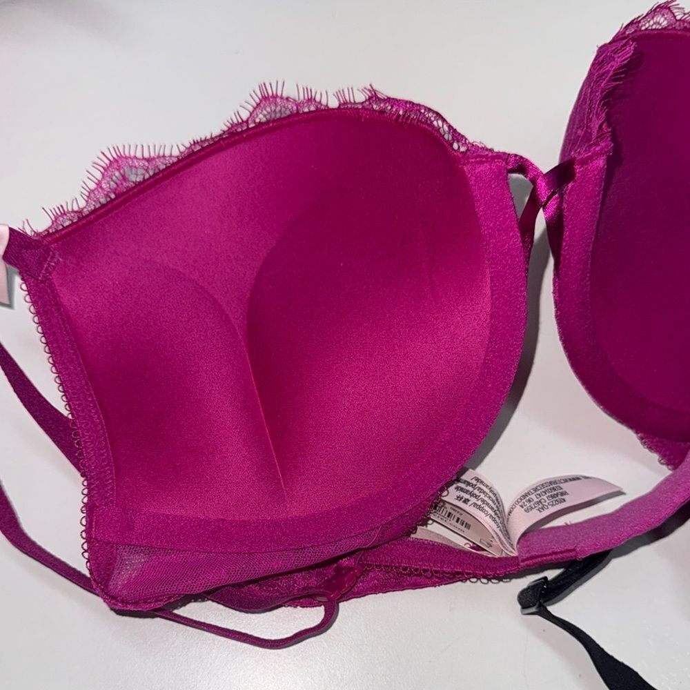 🔥Victoria's Secret bombshell push-up bra Sz 32C New - Picture 7 of 7